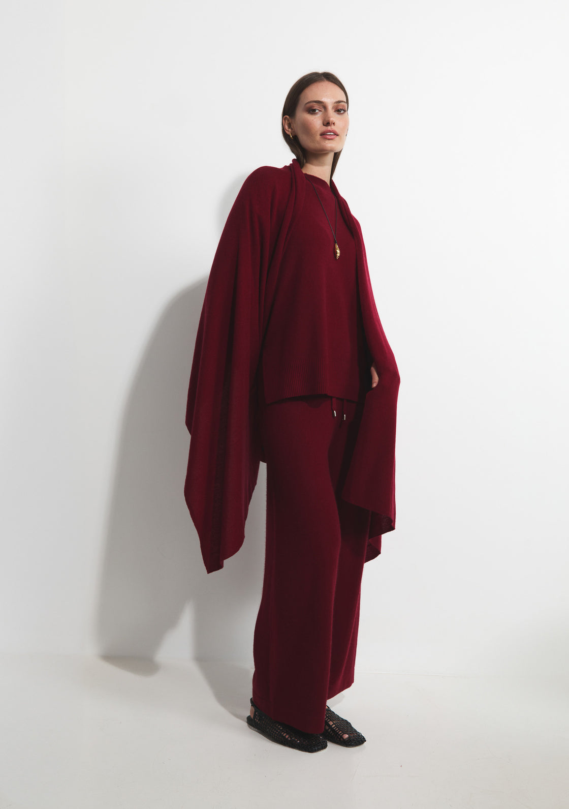 Oversized Cashmere Travel Shawl - Ox Blood