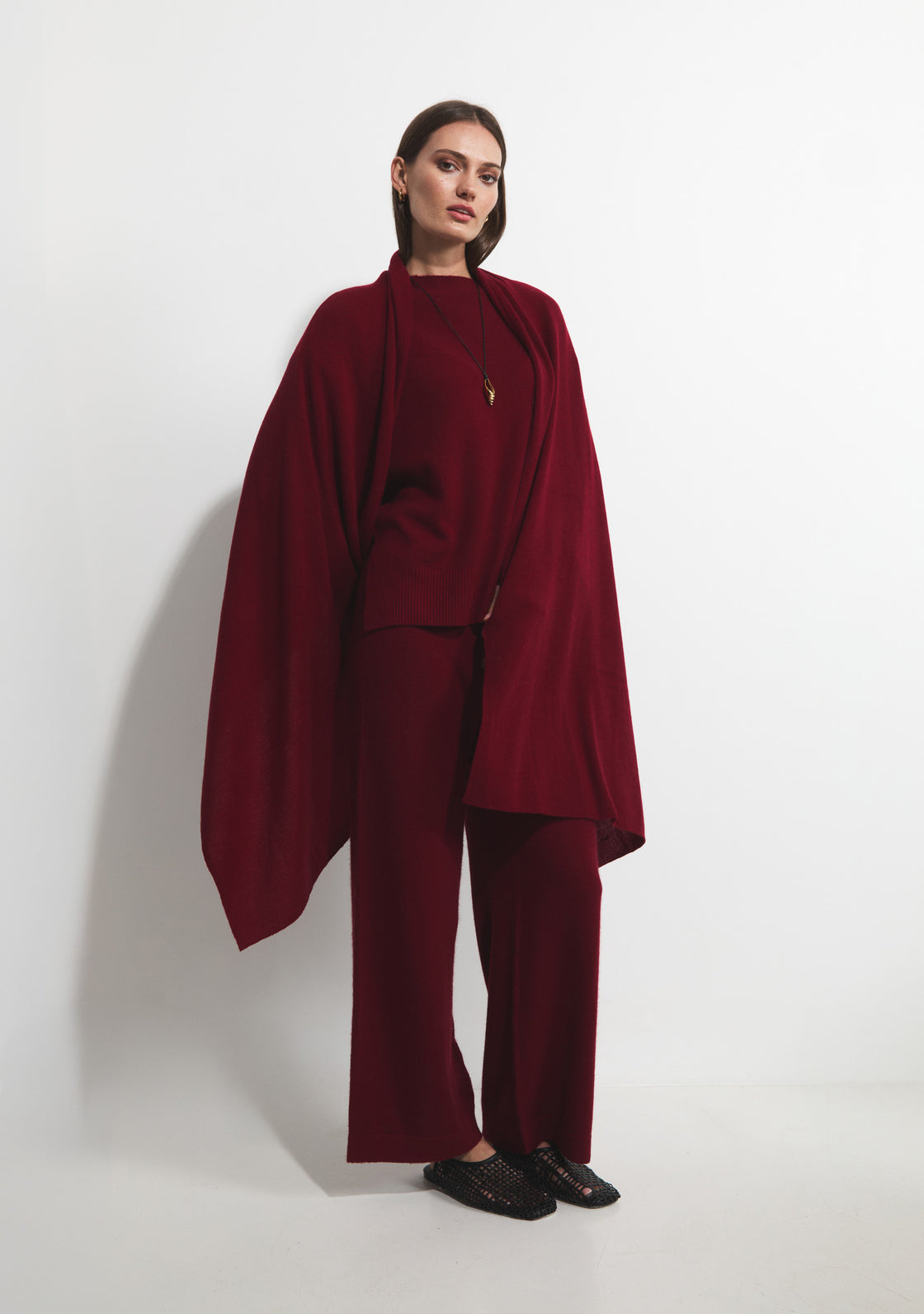 Oversized Cashmere Travel Shawl - Ox Blood