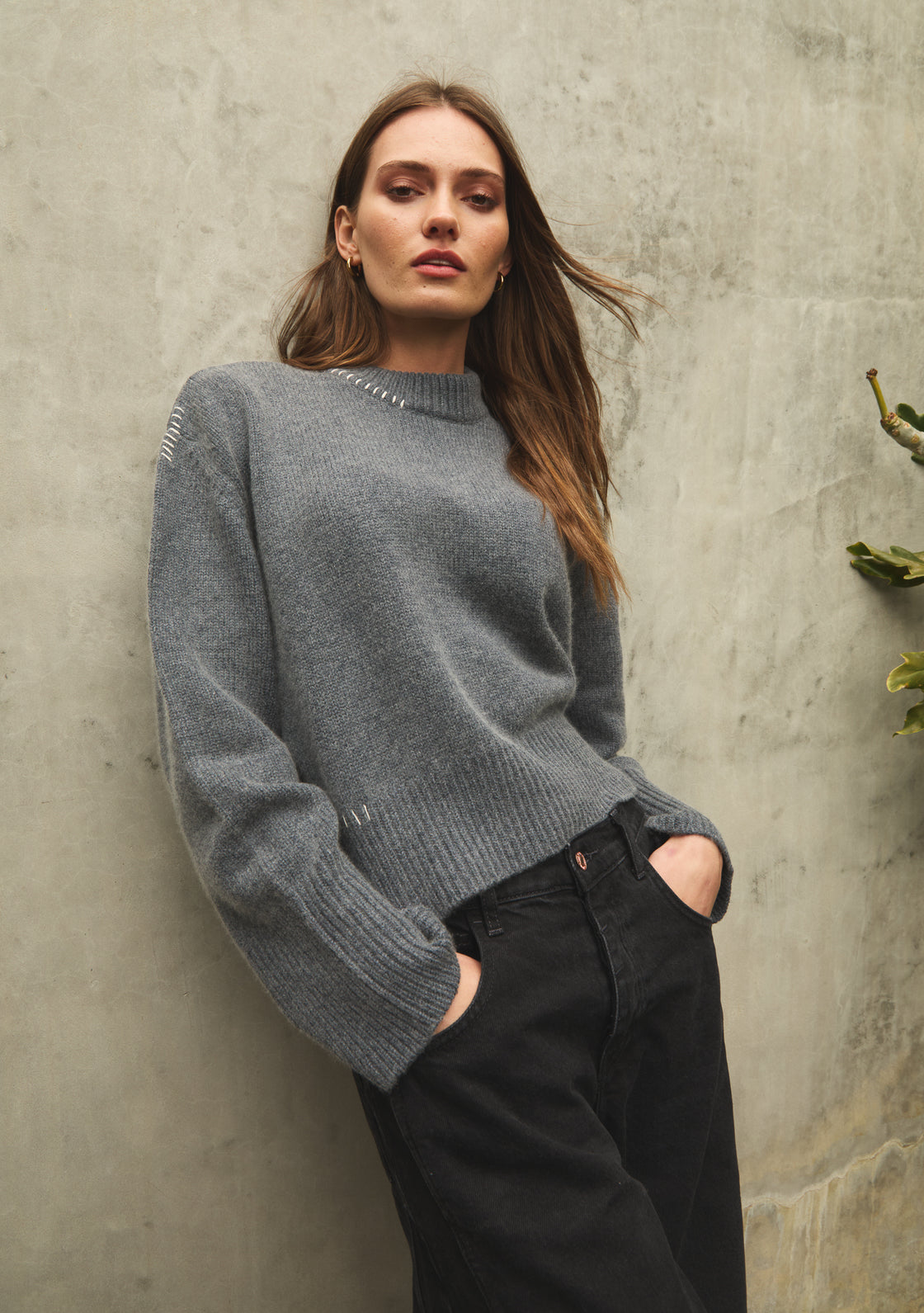 Cashmere Cedar Sweater - Charcoal