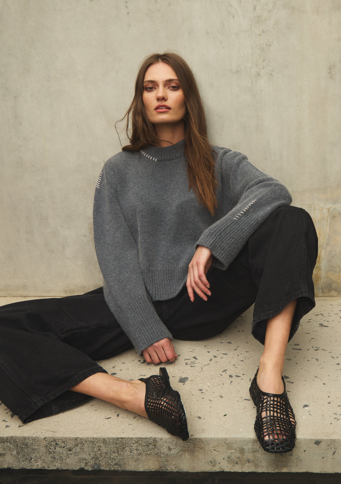 Cashmere Cedar Sweater - Charcoal