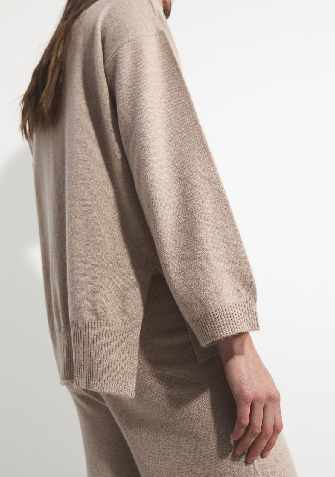 Cashmere Holly Sweater - Almond