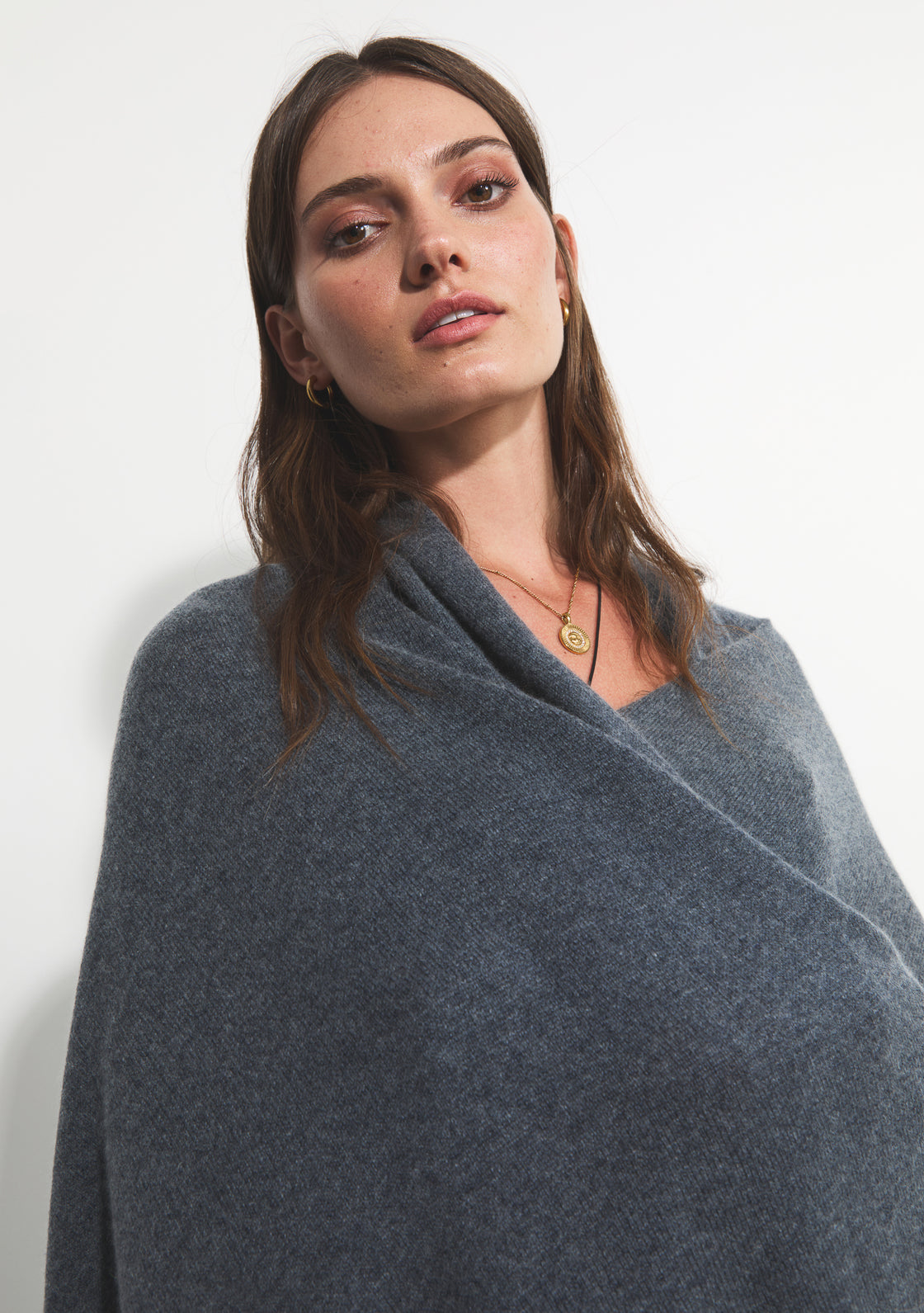 Oversized Cashmere Travel Shawl - Charcoal