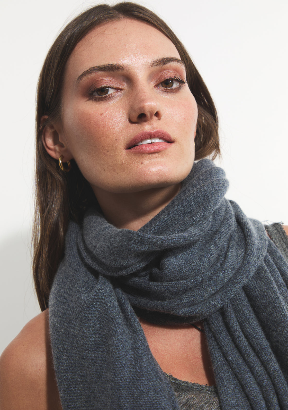 Oversized Cashmere Travel Shawl - Charcoal