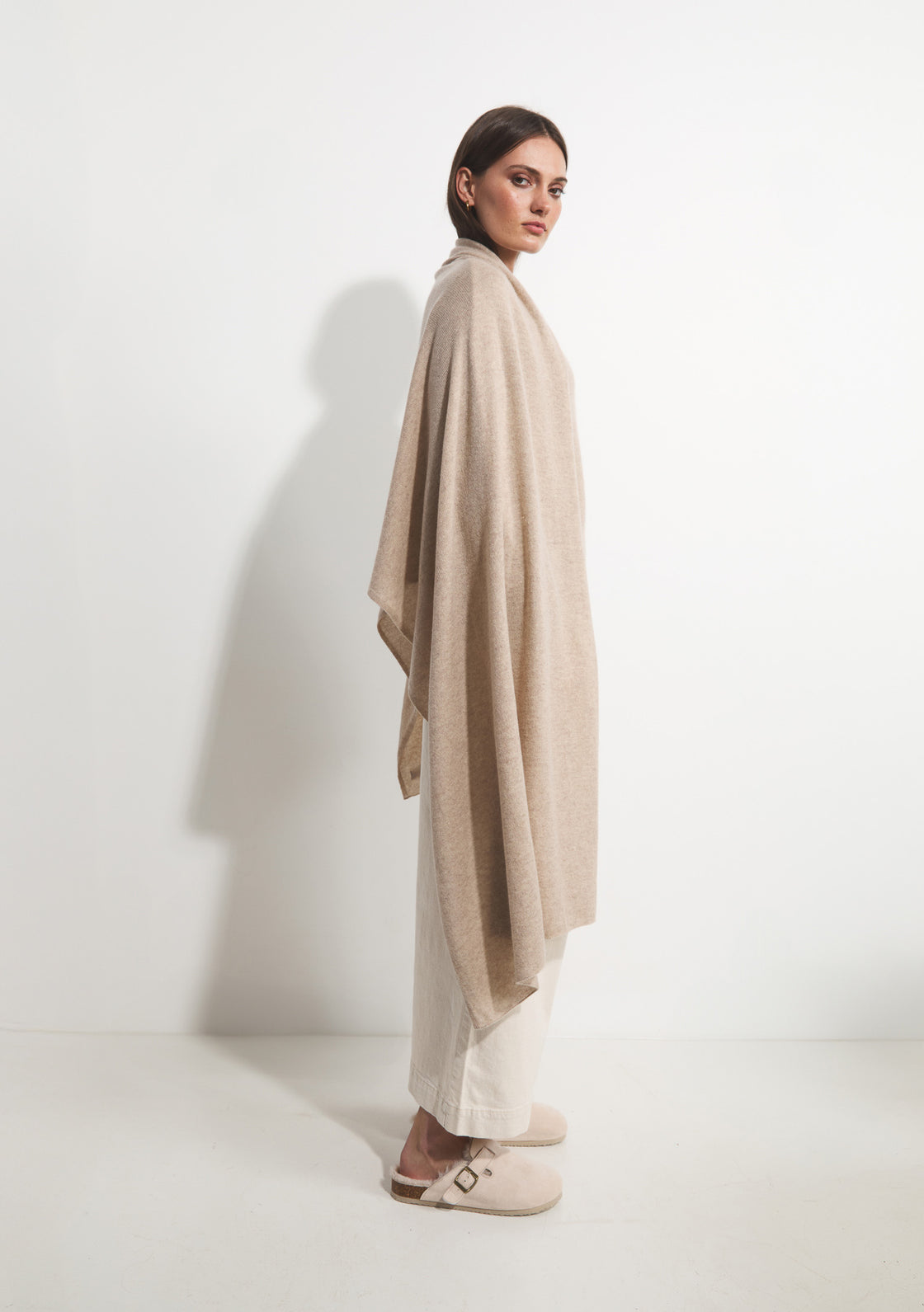 Oversized Cashmere Travel Shawl - Almond