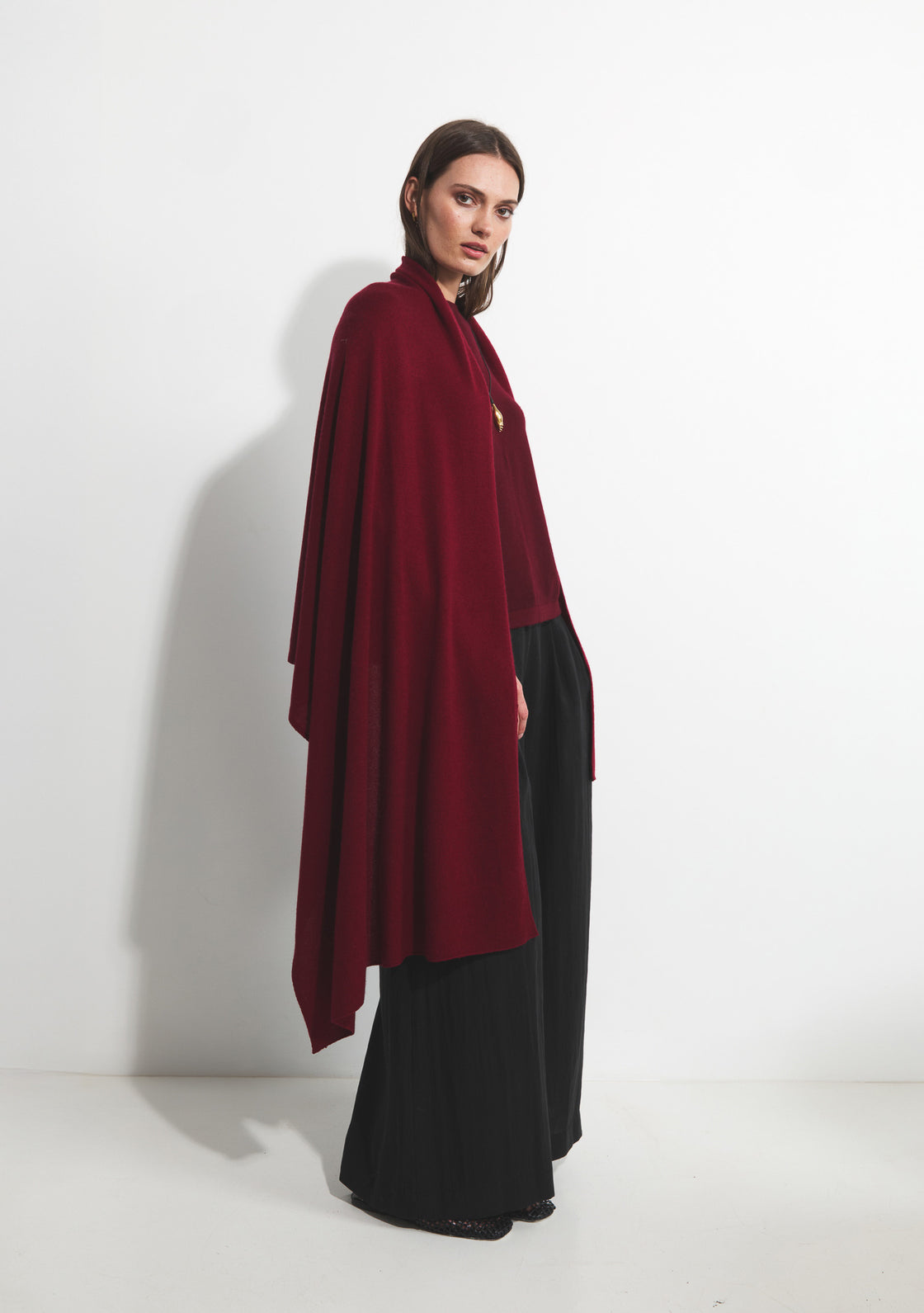 Oversized Cashmere Travel Shawl - Ox Blood