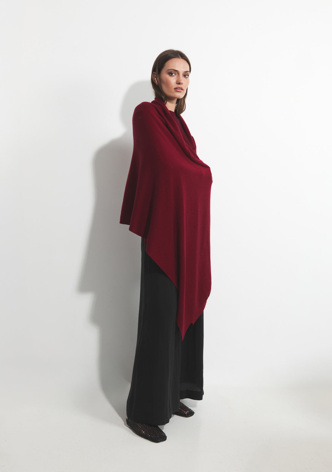 Oversized Cashmere Travel Shawl - Ox Blood